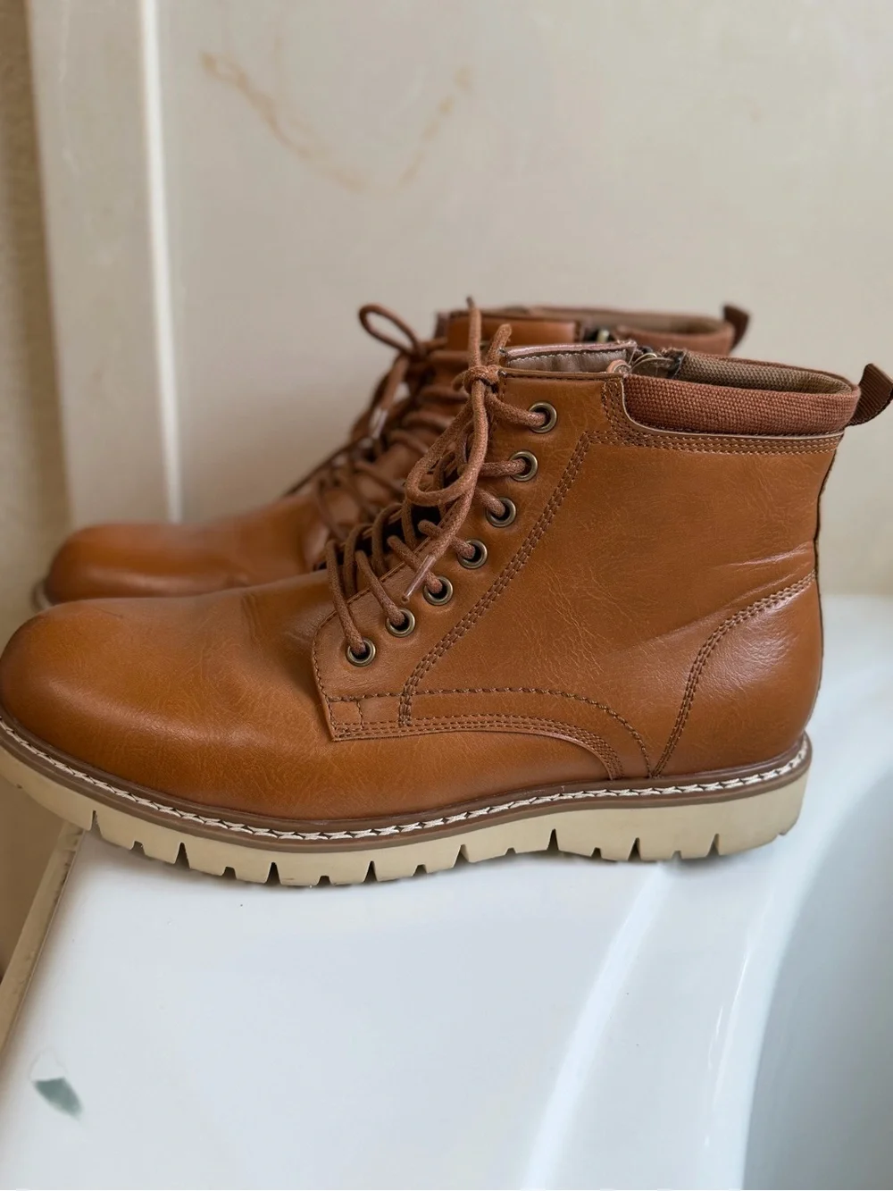 Steve Madden Men's Tan Lace-Up Chukka Boots size 10.5